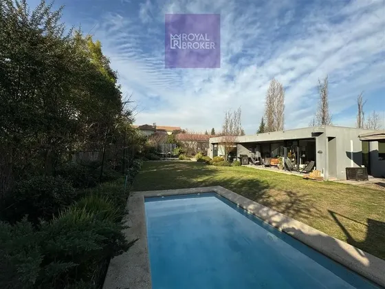 Casa Arriendo 3 Dorm. Lado Colegio, Servicios ,chicureo