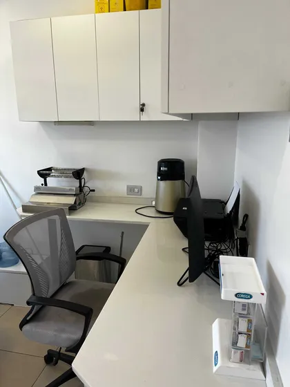 Arriendo Consulta Totalmente Remodelada  (100939)