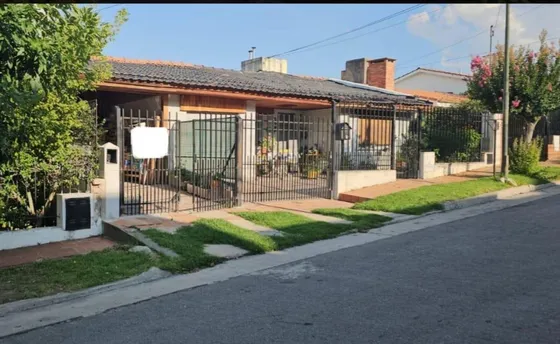 Venta Casa 2 Dormitorios En La Falda  Cordoba