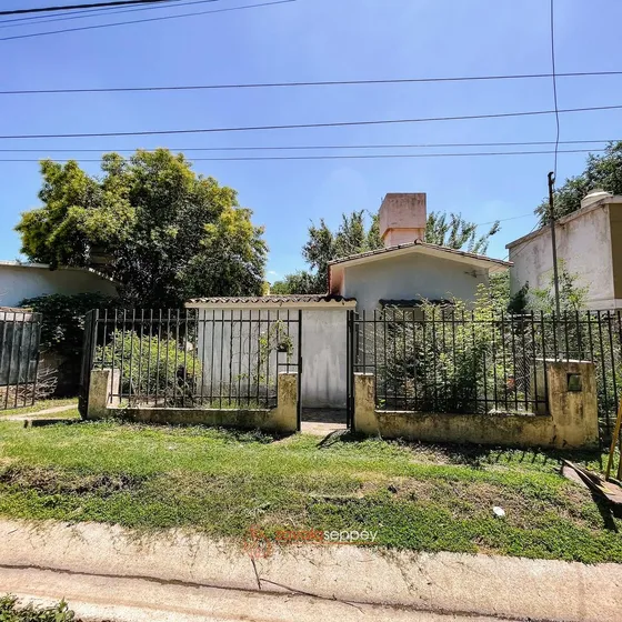 Casa En Salsipuedes De 2 Dormitorios - Terreno De 430m2 - A Mts De La Ypf