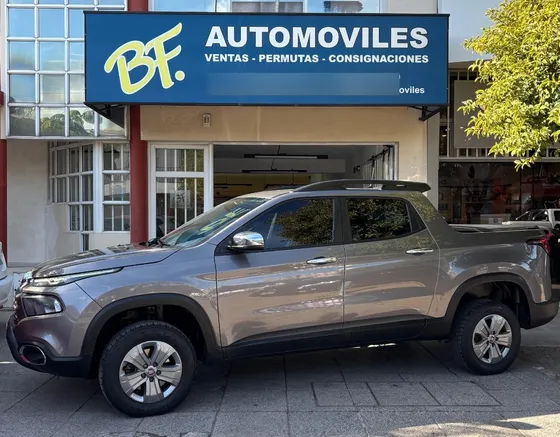 Fiat Toro 1.8 Freedom 4x2 At
