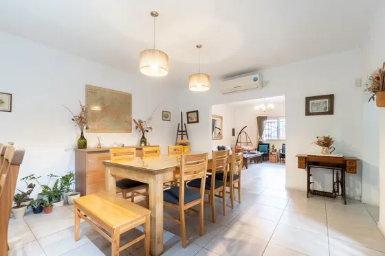 Casa Renovada En Venta En Loma Hermosa