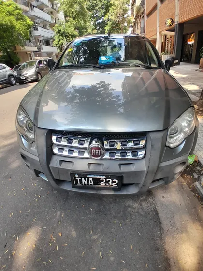 Fiat Palio 1.8 Adventure Locker