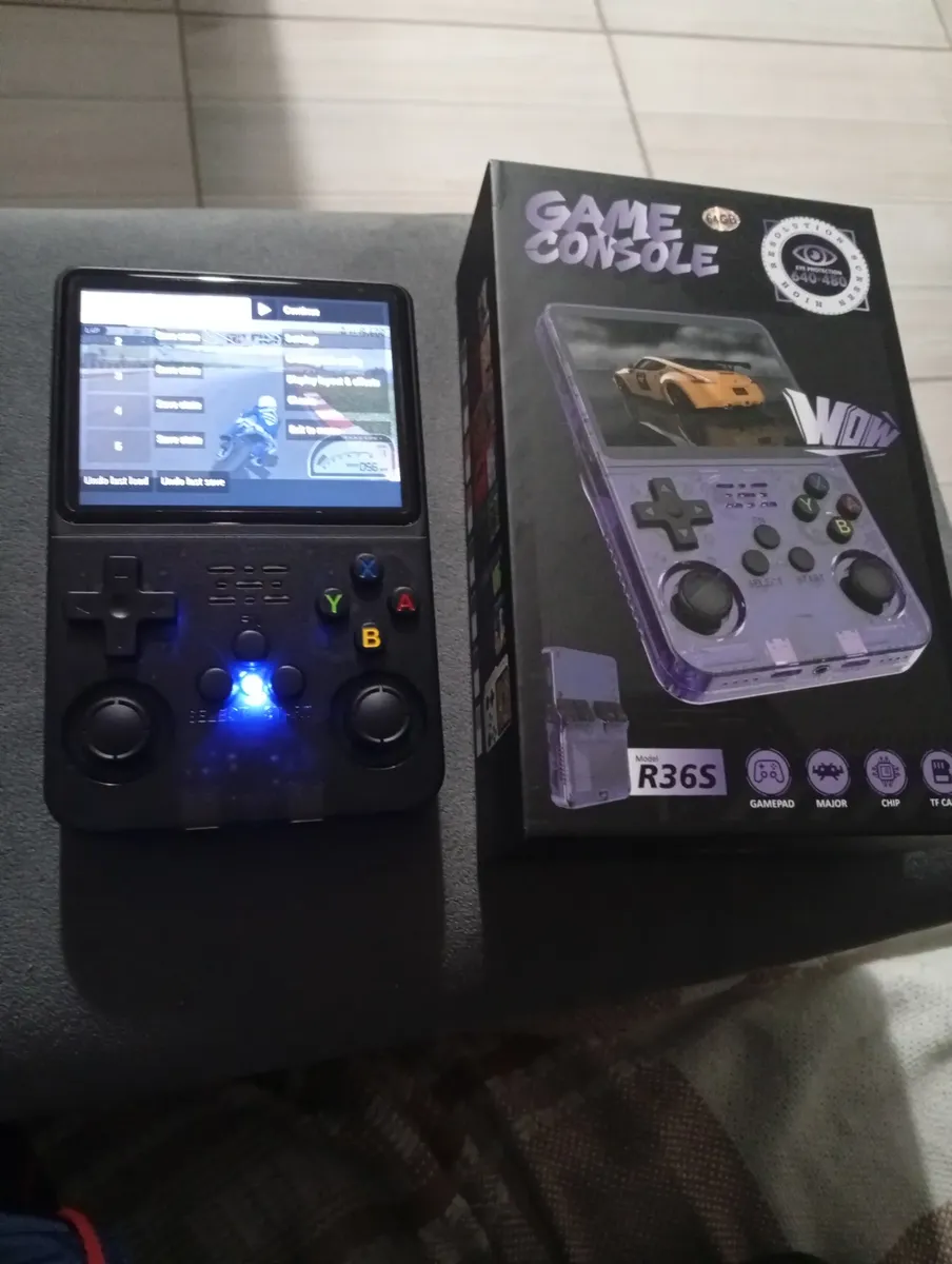 Mini Console R36S com acessórios