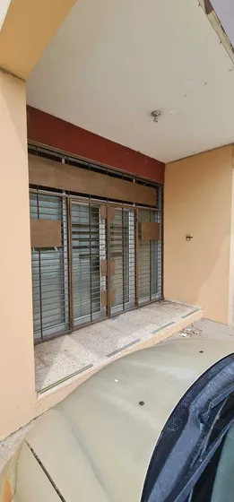 Vendo Local Comercial Zona Universitaria