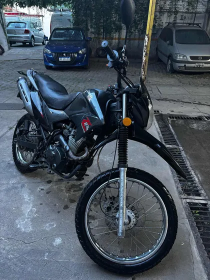 Zanella Zr 150 Lte 2017 Enduro Excelente Estado Unico Dueño