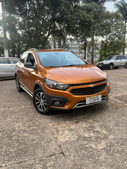 Chevrolet Onix 1.4 Activ Aut. 5p