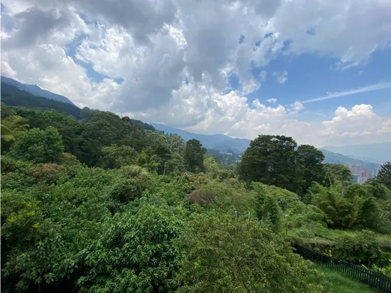 Casa En Venta En Envigado Loma Del Chocho