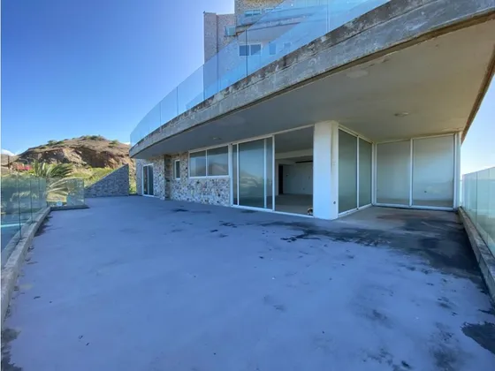 Se Vende Apto 272,65m² 3h/4b/3p  El Morro De La Caracola