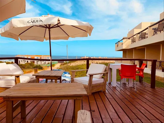 Venta !!! Hotel En Punta Del Diablo