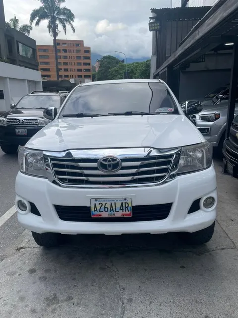 Toyota Hilux Kavak V6