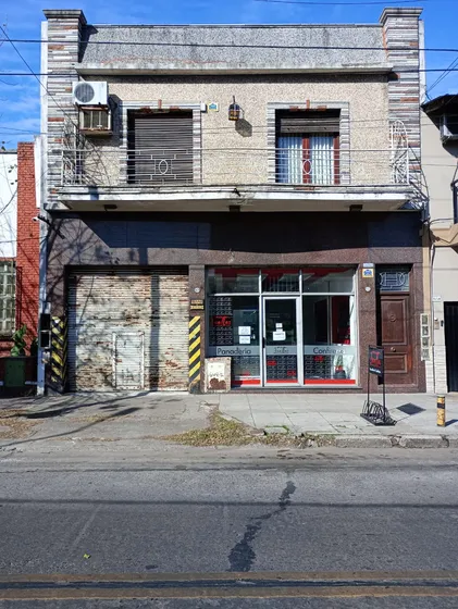 Hermoso Piso De 4 Ambientes. Planta Alta. Apta Credito