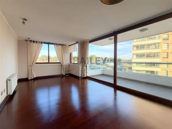 Departamento En Venta De 2 Dorm. En Viña Del Mar