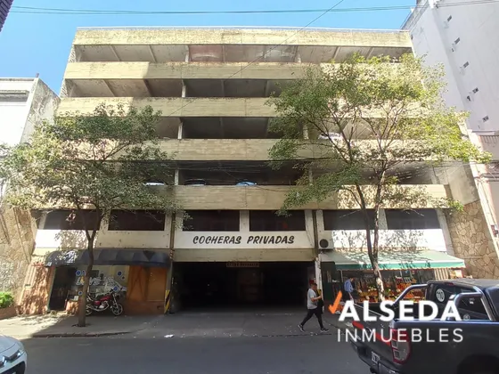 Cochera En Venta Rosario Centro Barrio Martin