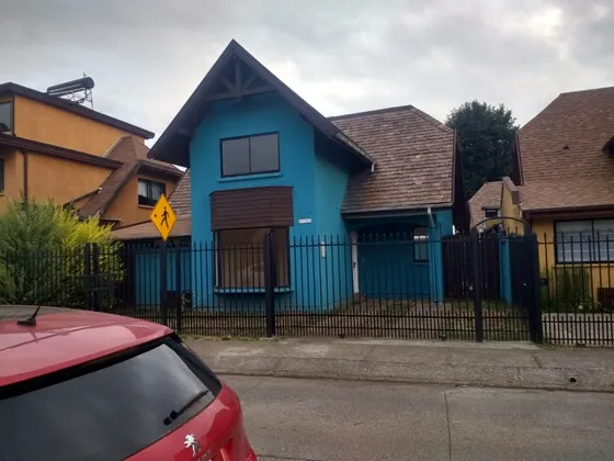 Se Arrienda Casa Residencial 4d Y 3b En Temuco Sin Comisión.