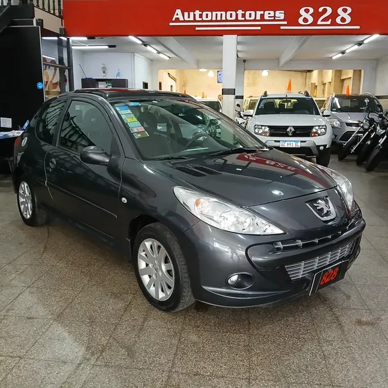 Peugeot 207 1.6 Xt