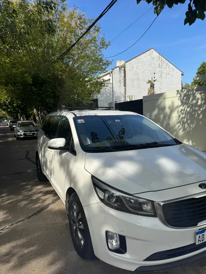 Kia Carnival 2.2 Crdi Ex Premium Avn