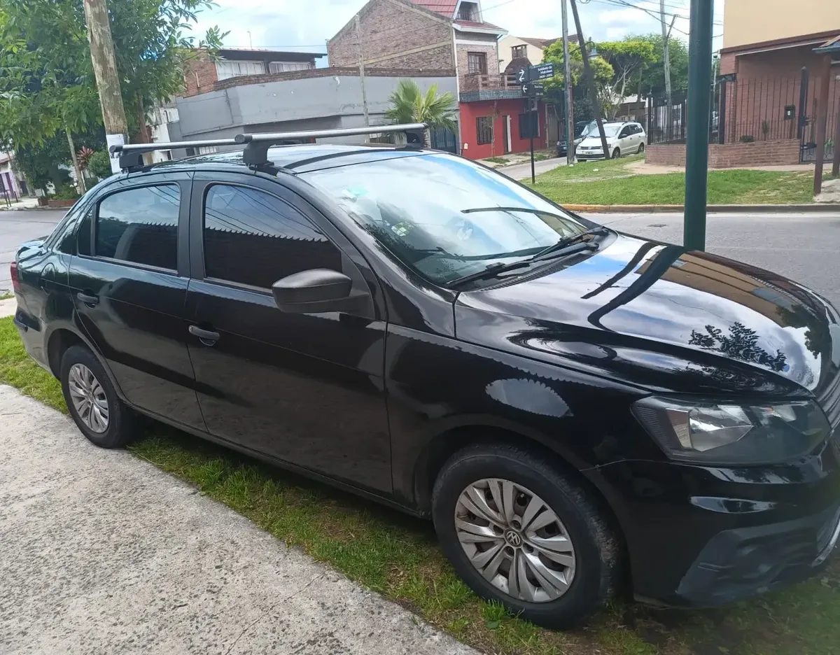 Volkswagen Voyage 1.6 Trenline 101cv