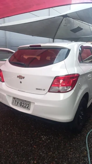 Chevrolet Onix 1.0 Lt 5p