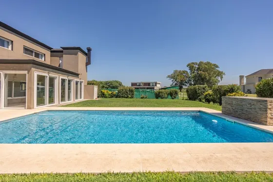 Casa 5 Ambientes En Venta La Providencia Canning