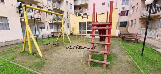 Arriendo Departamento En Condominio, Locomocion A La Puerta