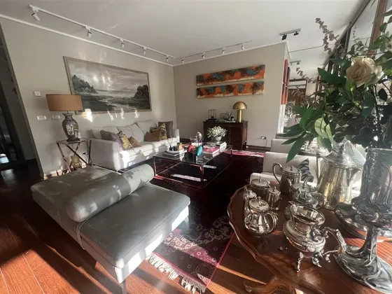 Departamento En Venta De 4 Dorm. En Las Condes