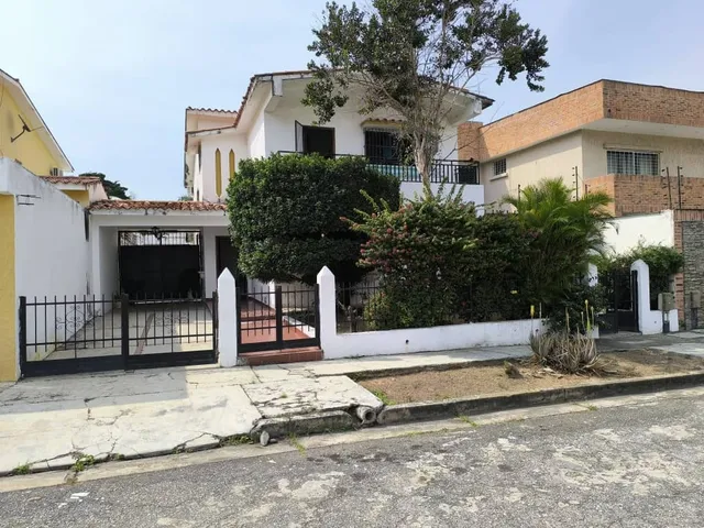 Se Vende Casa En Trigal Norte Calle Cerrada 