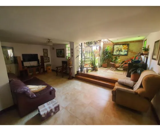 Casa Local Para Alquiler En Envigado - El Portal 