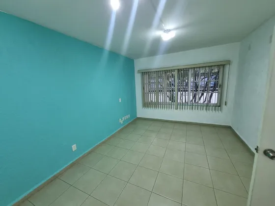Ubicadisimas Y Excelentes Oficinas Y/o Consultorios En Renta En Lindavista