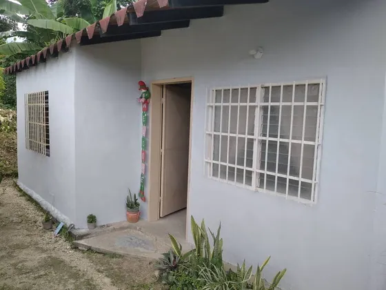 Beraca 005 Vende Casa En El Limón Sector El Piñal