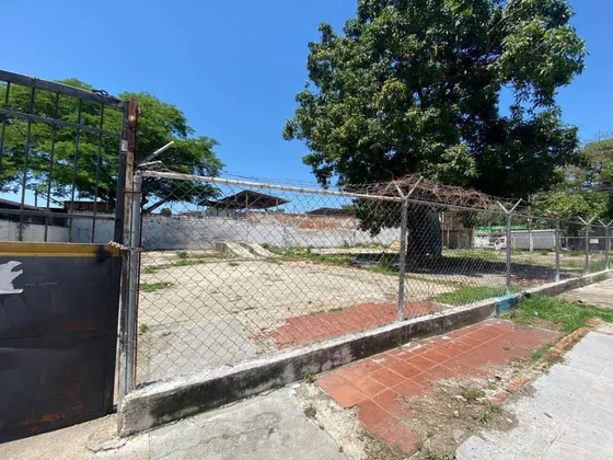 Mml 943 M2 Venta De Terreno Av. Sucre Naguanagua, Casco Central, 75.000$