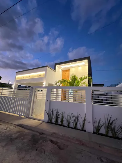 Casa Exclusiva Ubicada En El Residencial Don Juan 2 La Román