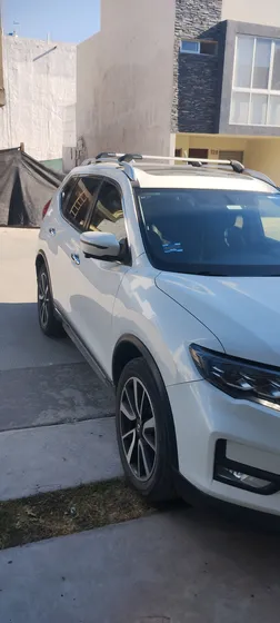 Nissan X-trail 2.5 Exclusive 3 Row Cvt