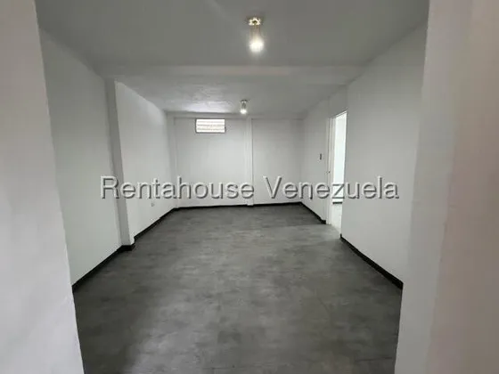 Anexo Comercial Oficina Alquiler Bello Monte - Caro Inchausti 20677