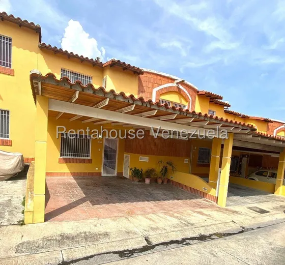 Dalisa Bigott Ofrece Exclusiva Townhouse En Terra Mia | 4h 3b | 94 M² | Planta Eléctrica + Pozo | Urbanismo Privado | Áreas Sociales | Estacionamiento Cubierto | #25-20145