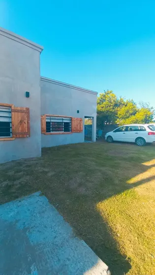 Casa En Venta - 2 Dormitorios 1 Baño 2 Cocheras - 480mts2 - San Clemente Del Tuyú