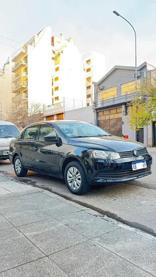 Volkswagen Voyage 1.6 Trenline 101cv