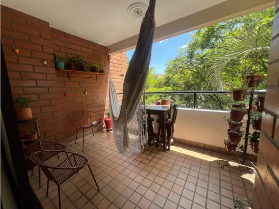 Rhbr-12142 Apartamento Piso 6 (medellin, Laureles)