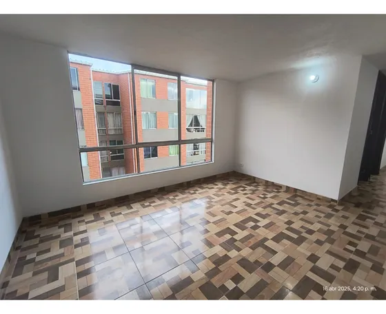 Venta De Hermoso Apartamento En Soacha 33615042875
