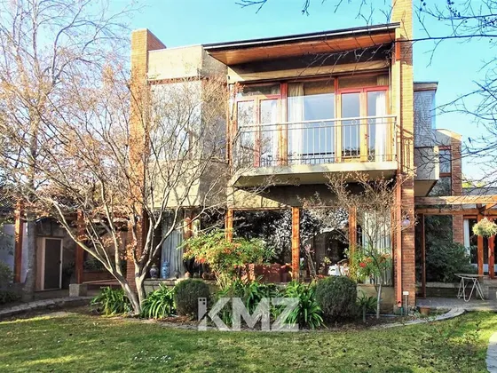 Casa En Venta De 4 Dormitorios En San Carlos De Apoquindo