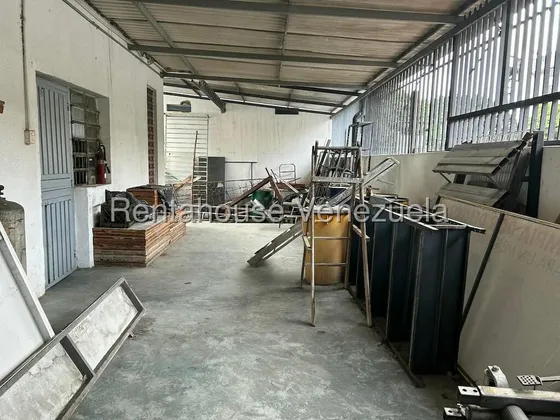 Local Comercial En Alquiler Santa Eduvigis Mls 25-21618 Yf