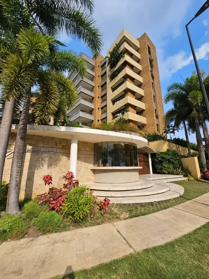   Apartamento En Terrazas Del Country Res. Amazonas Golf Club, Valencia. Luisa Mezones Vende.