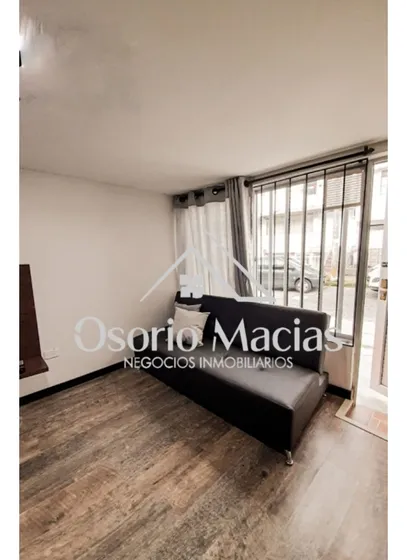 Venta De Casa Con Renta En Chipre
