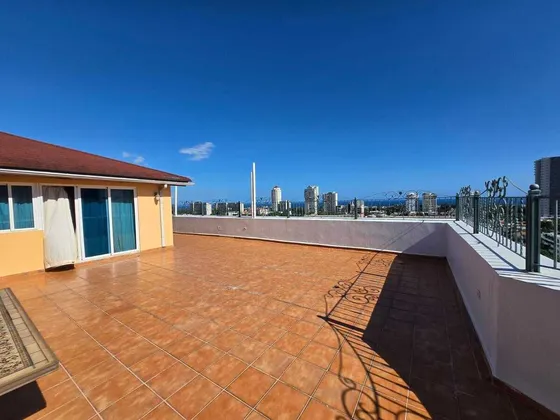 Se Vende Penthouse Clasico Amueblado, Espectacular Vista Al Mar, Bella Vista