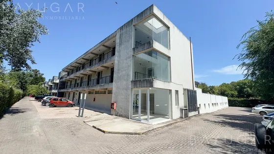 Venta Monambiente En Planta Baja - Solar Azul - Pilar