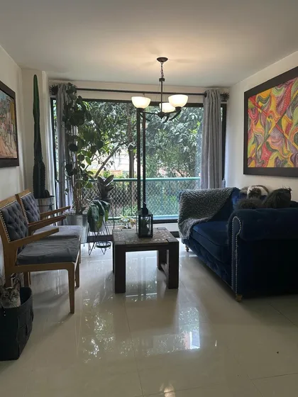Vendo Clasico Apartamento En La Loma De Los Bernal