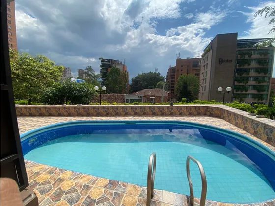 Apartamento Para La Venta En Medellín- Poblado Los Parra