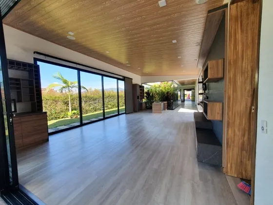  Casa Lote En Venta Ubicada En Rionegro Sector Llanogrande   (27694).