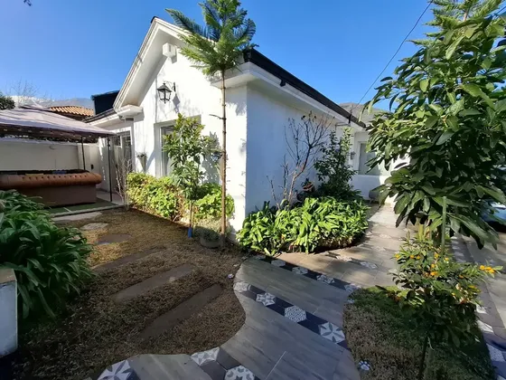 Preciosa Casa En José Zapiola
