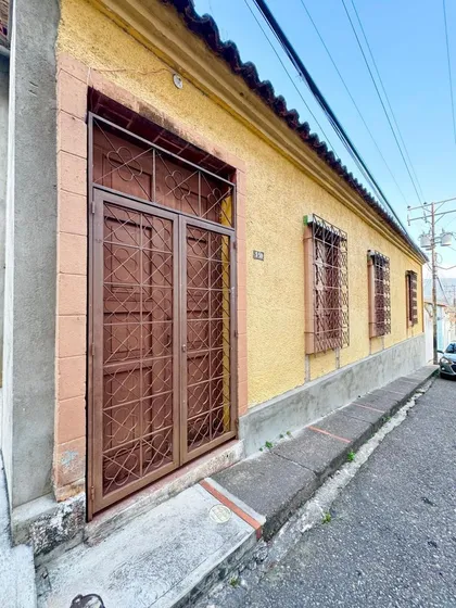 Casa + Galpon En Venta En  Tariba 